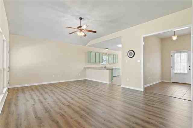 42211 Broadwalk Ave - Photo 6 of 21