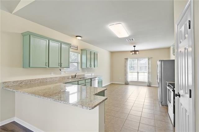 42211 Broadwalk Ave - Photo 7 of 21