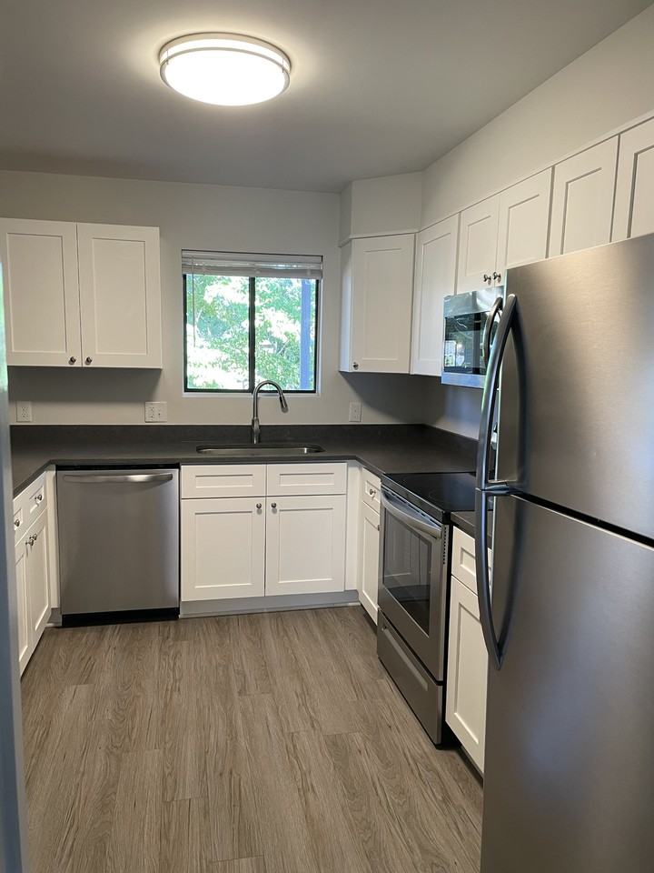 145 Harvest Dr #1 - Photo 4 of 21