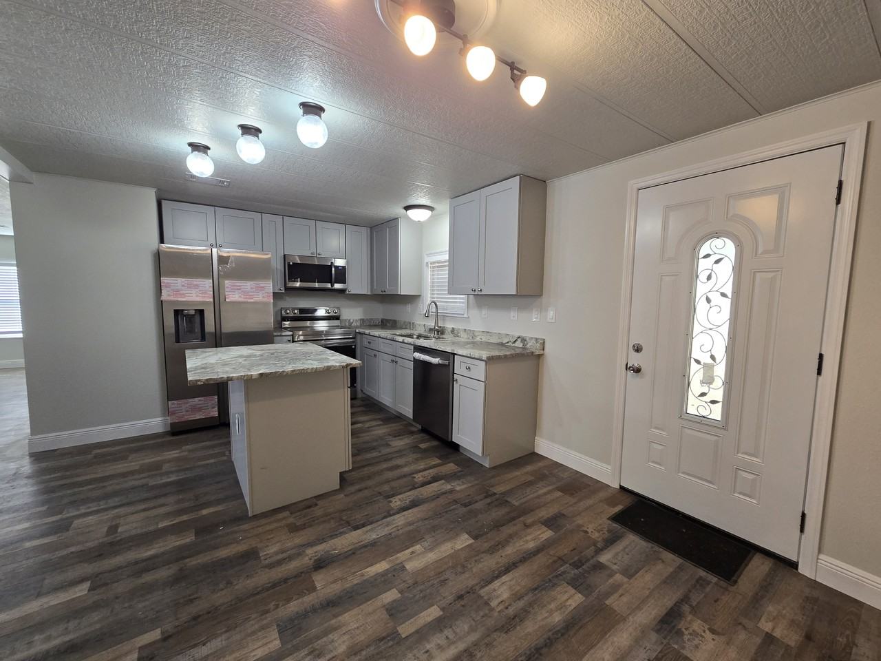 2875 Bay Ave #1 - Photo 4 of 15