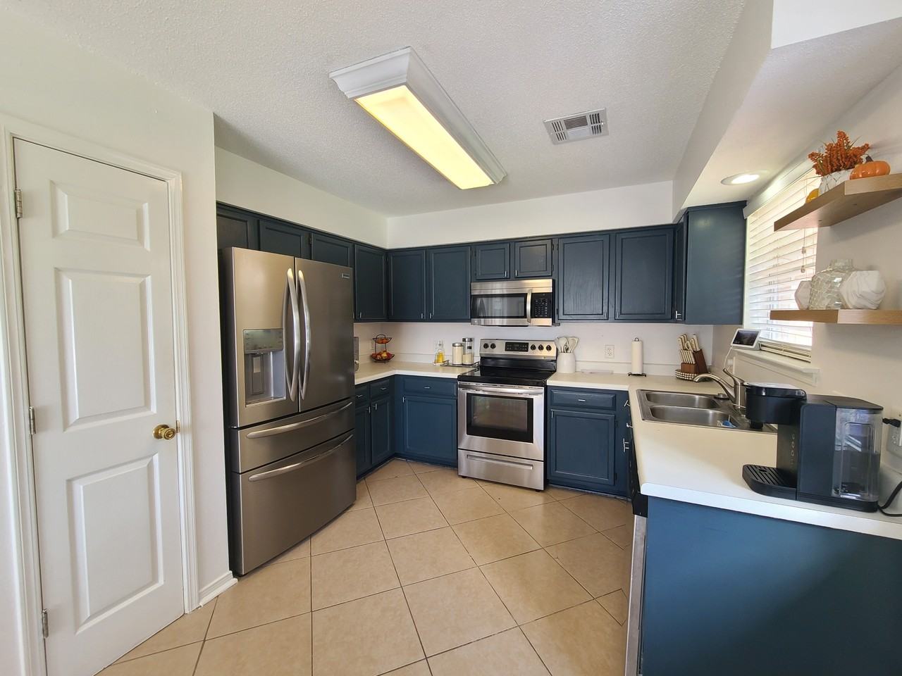 179 W Cherrywood Ln #179 - Photo 2 of 11