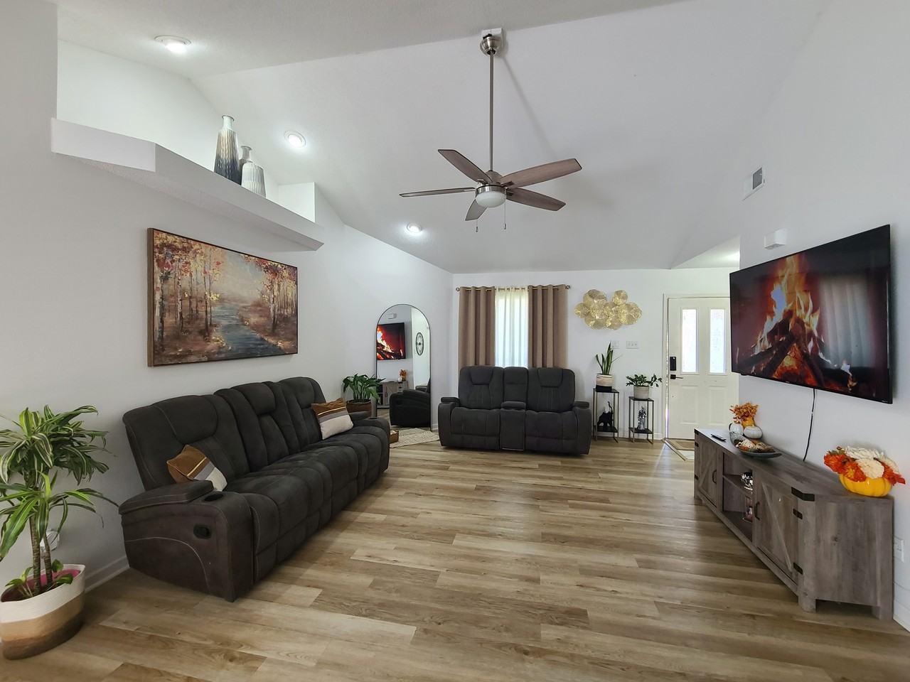 179 W Cherrywood Ln #179 - Photo 3 of 11