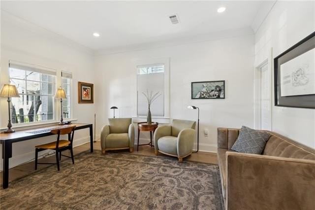 5956 Annunciation St - Photo 4 of 39