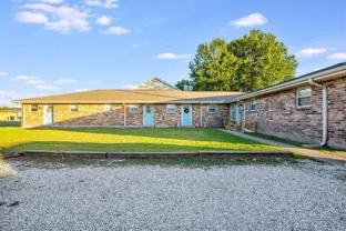 498 Oak Ave #4 - Photo 1 of 1