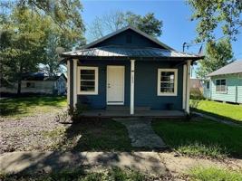 featured image of 1042 Bickham St