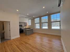 featured image of 71 Montague City Rd #2B