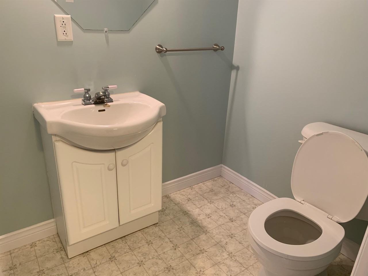 6 Sarasota Crt #1 - Photo 6 of 32