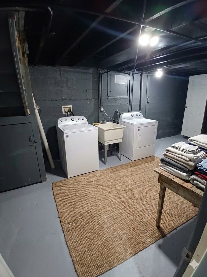 401 S Independence Ave #1 - Photo 4 of 13