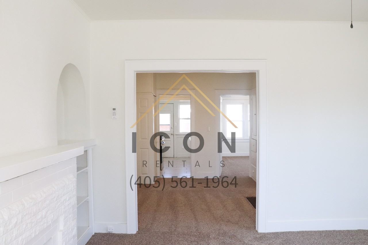 3145 Nw 14th St #1 - Photo 4 of 11