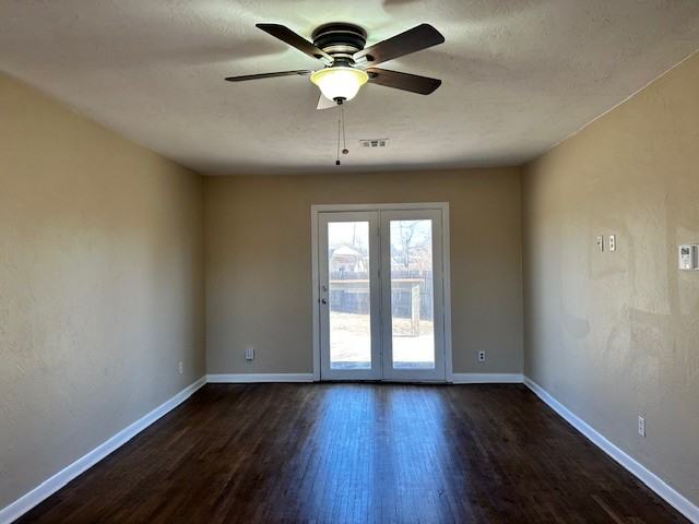 3145 Lakeside Dr #1 - Photo 5 of 7