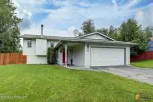 featured image of 9816 Saint Lawrence Cir #1