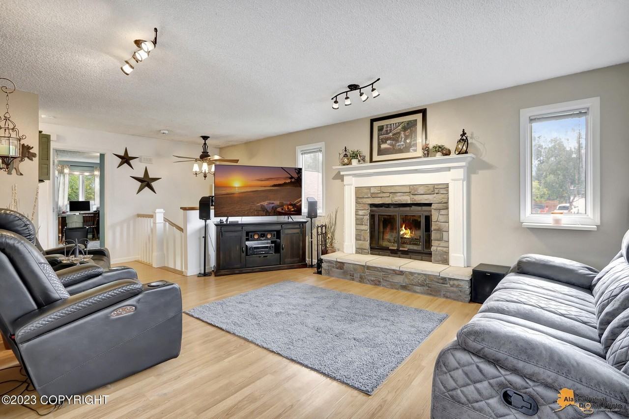 9816 Saint Lawrence Cir #1 - Photo 3 of 10