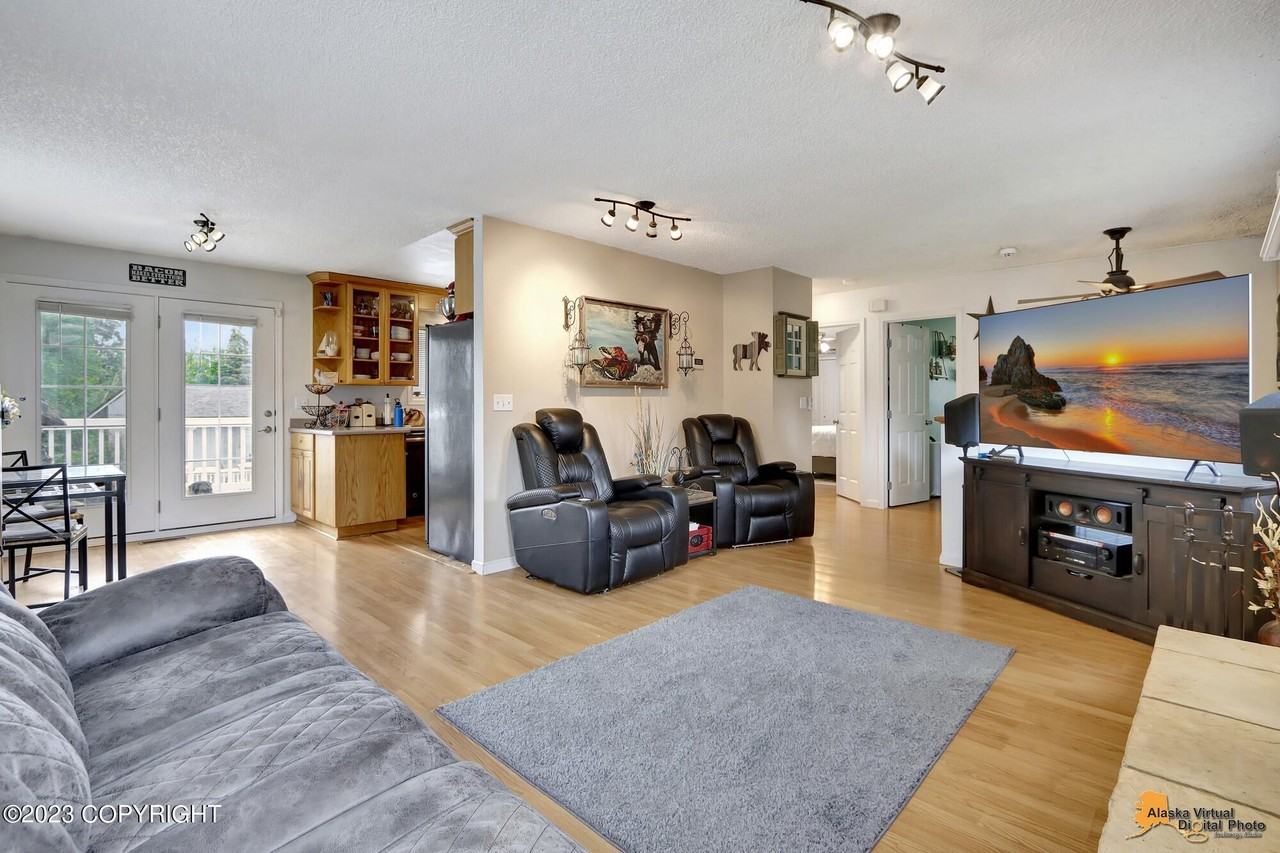 9816 Saint Lawrence Cir #1 - Photo 4 of 10