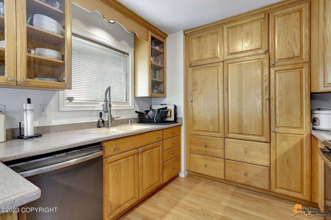 9816 Saint Lawrence Cir #1 - Photo 5 of 10