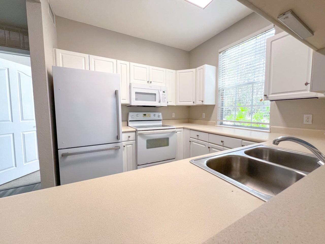 2211 Northwest 16th Terrace - 1Unit 2211 #1 - Photo 6 of 16