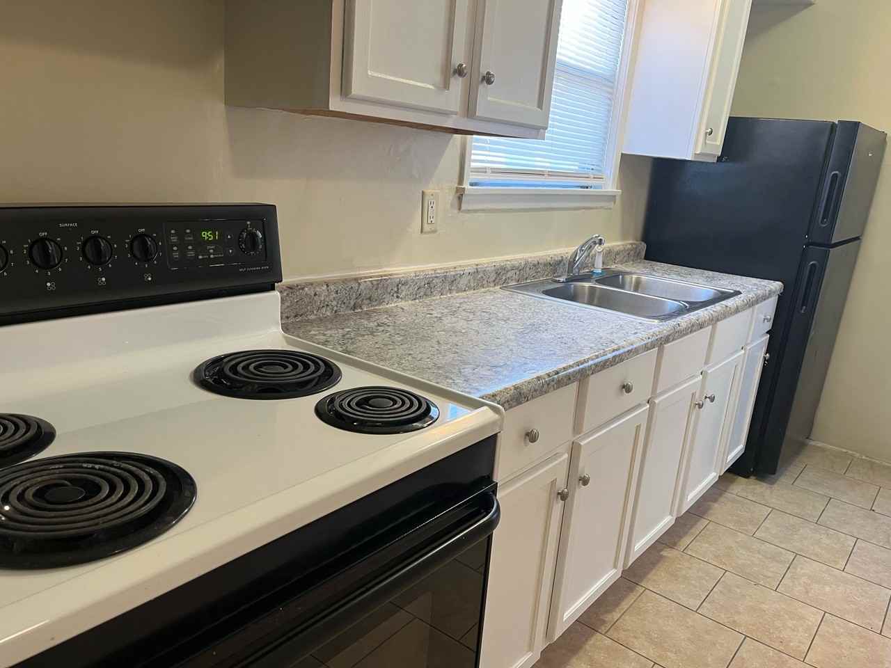 2237 N 38th Ave #1 - Photo 2 of 15