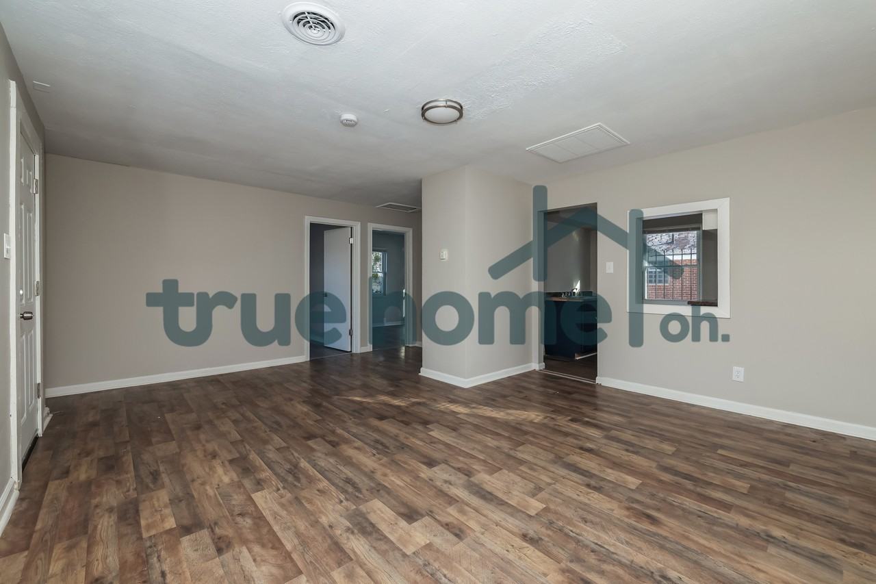 3560 Stanford Pl #1 - Photo 3 of 15