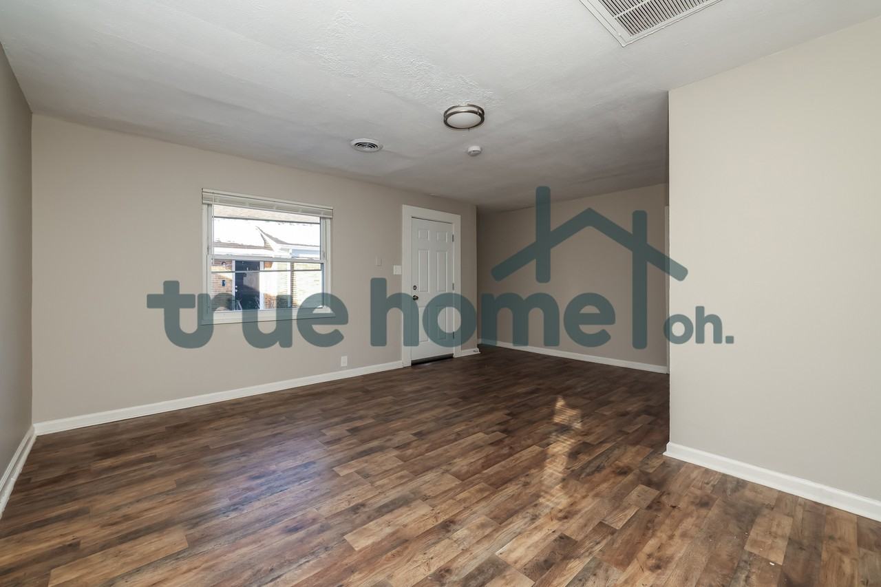 3560 Stanford Pl #1 - Photo 4 of 15