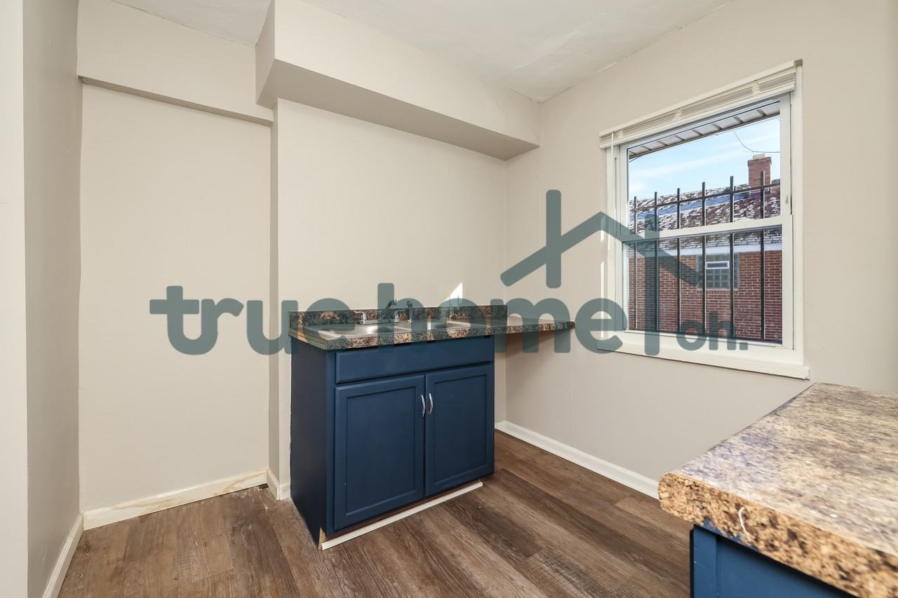 3560 Stanford Pl #1 - Photo 7 of 15