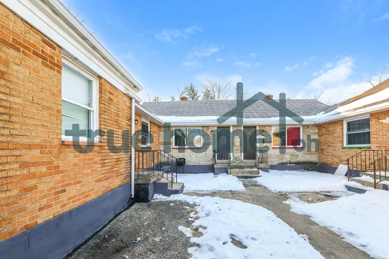 3560 Stanford Pl #2 - Photo 2 of 15