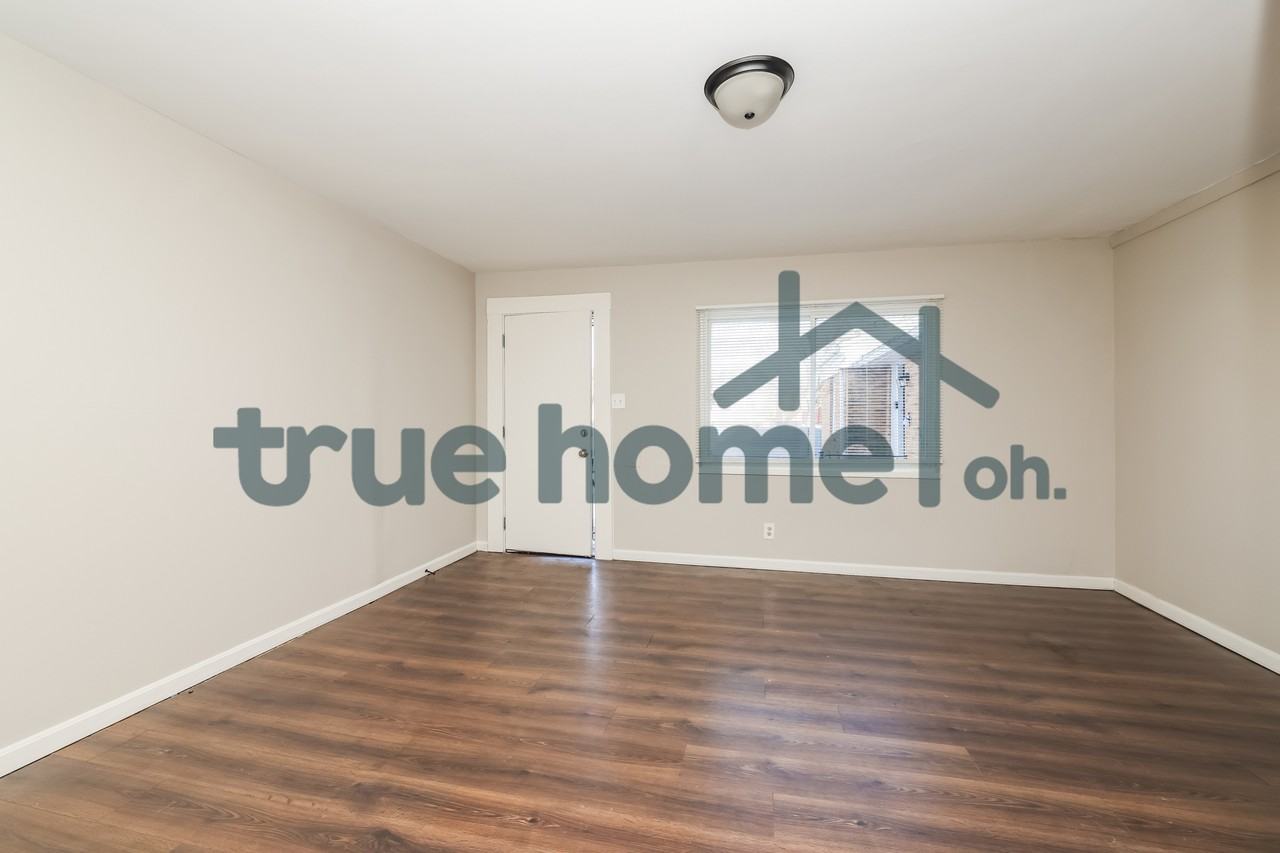 3560 Stanford Pl #2 - Photo 3 of 15