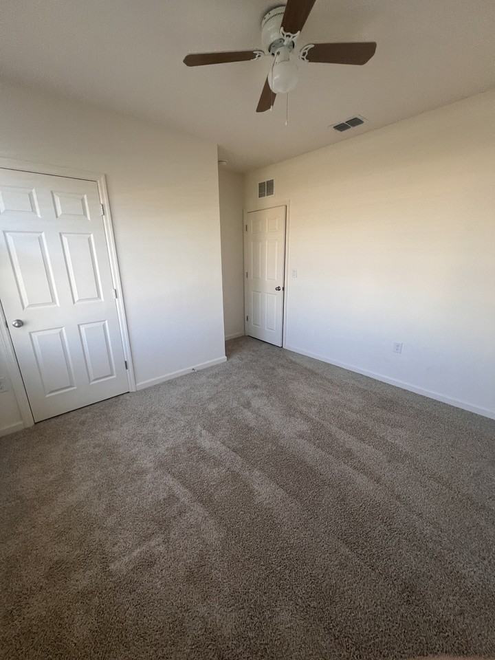 3636 Aberdeen Dr Se #1 - Photo 7 of 12