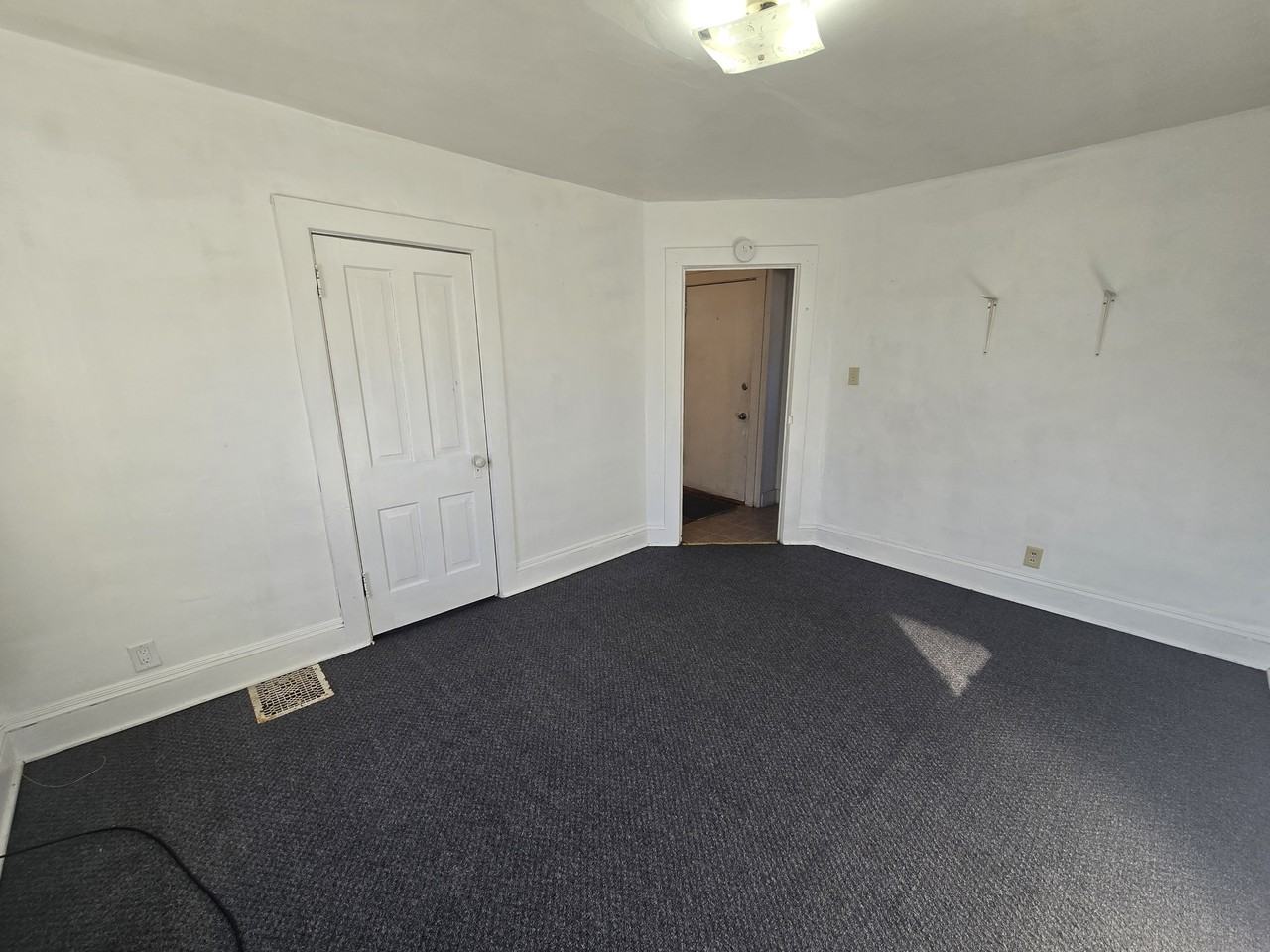 1424 1/2 Grant Ave #1 - Photo 6 of 17