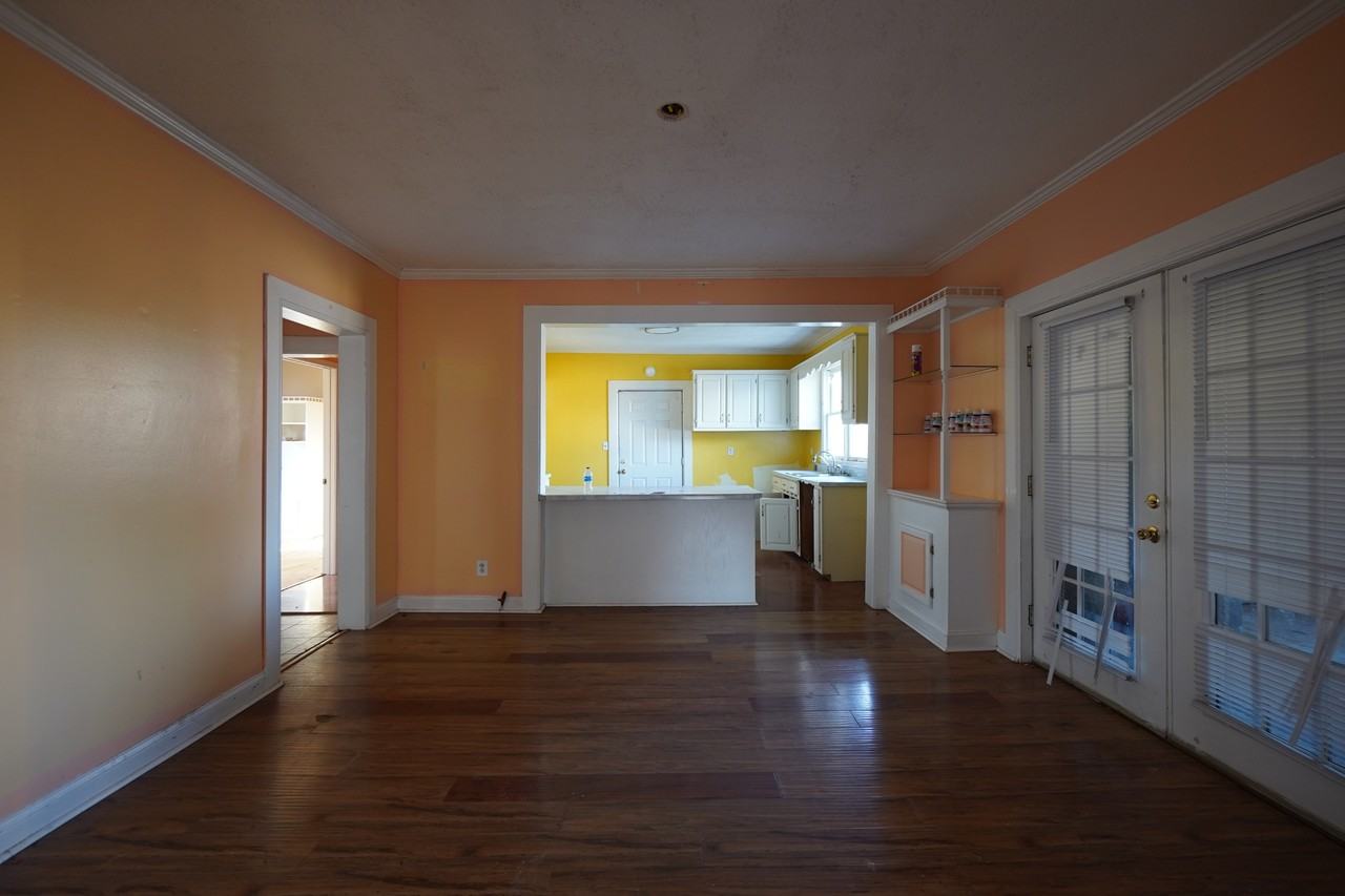 606 W Tunstall St #1 - Photo 2 of 26