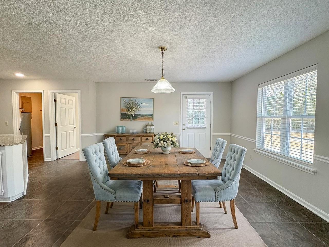 8 Clayton Ln #1 - Photo 3 of 33