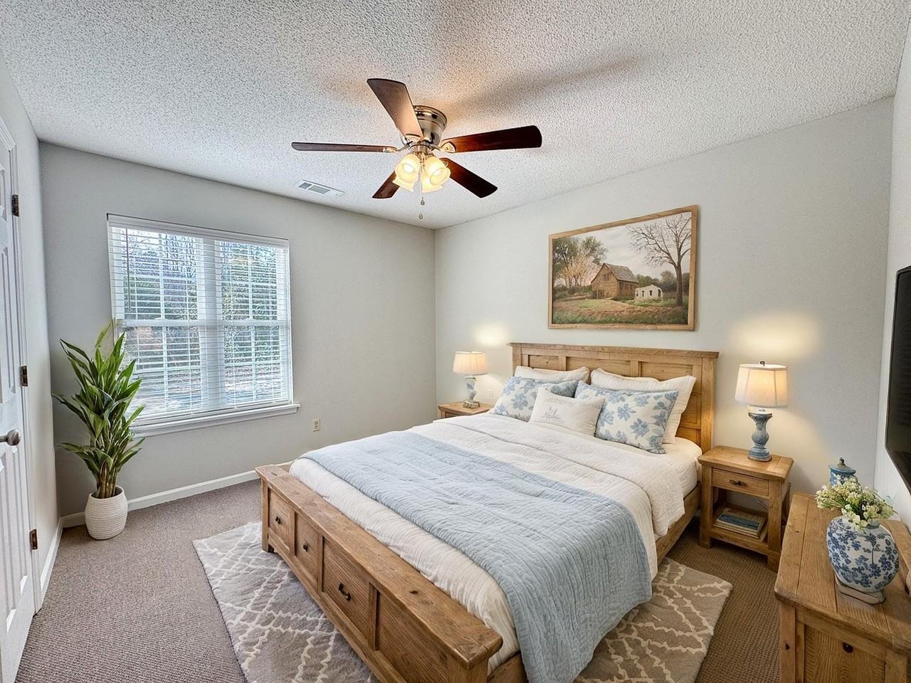 8 Clayton Ln #1 - Photo 5 of 33