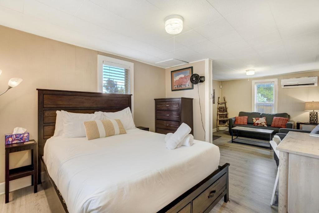 15 E Las Animas St #15 - Photo 7 of 21