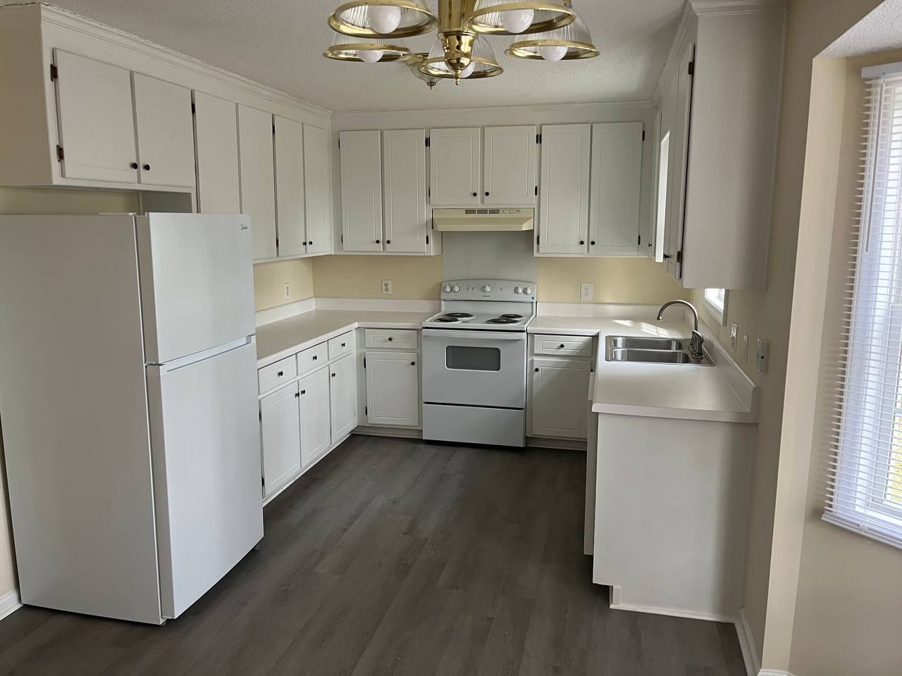 1441 Smokey Mountain Dr #1 - Photo 5 of 10