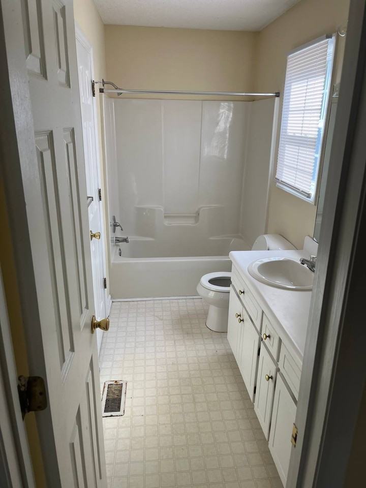 1441 Smokey Mountain Dr #1 - Photo 7 of 10