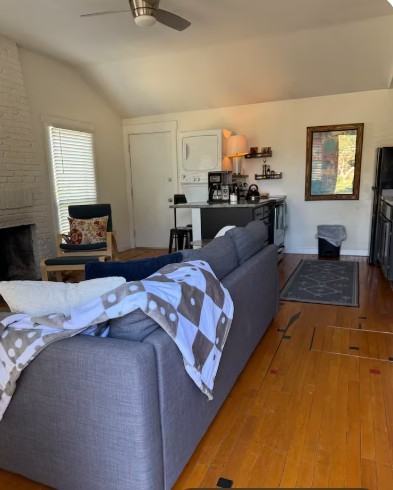 1700 Golder Avenue - 1Unit B #1 - Photo 2 of 8