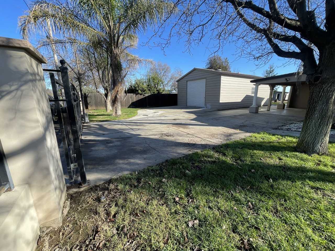 8302 Bailey Rd #1 - Photo 5 of 48