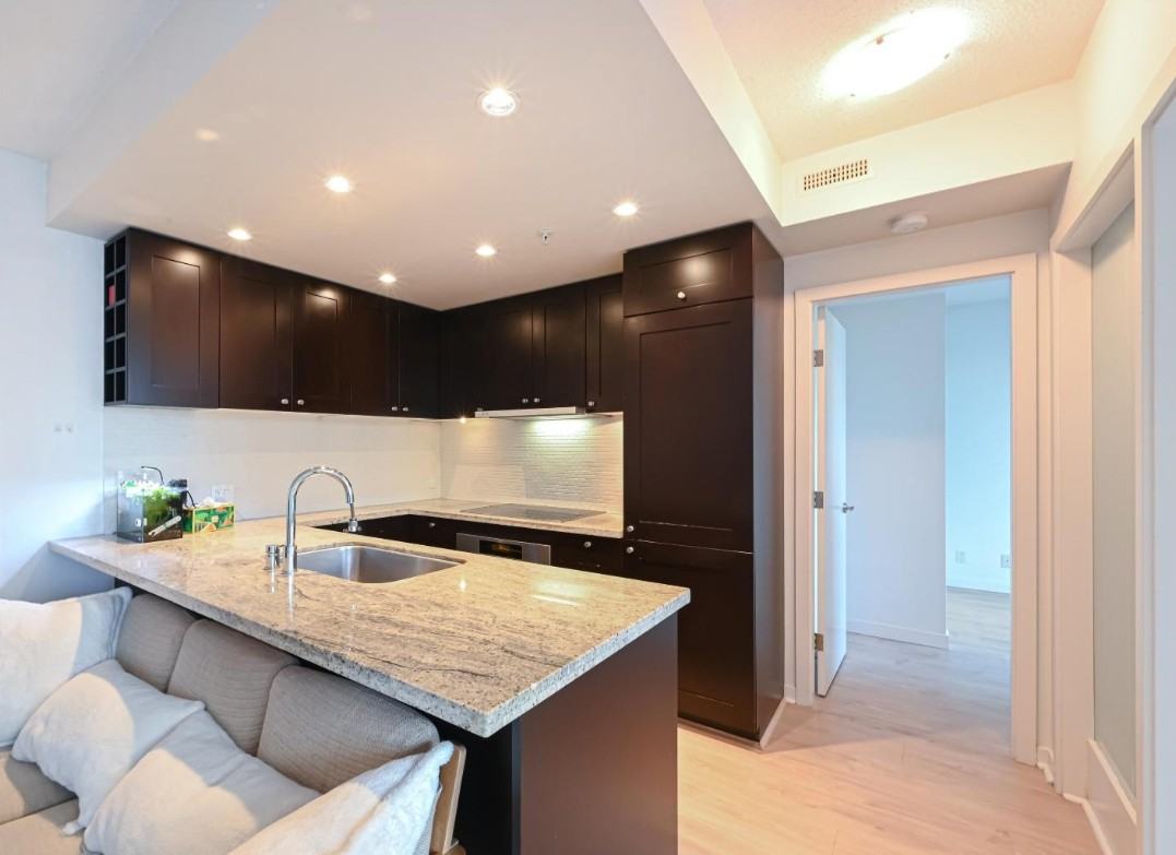 821 Cambie St #802 - Photo 2 of 16