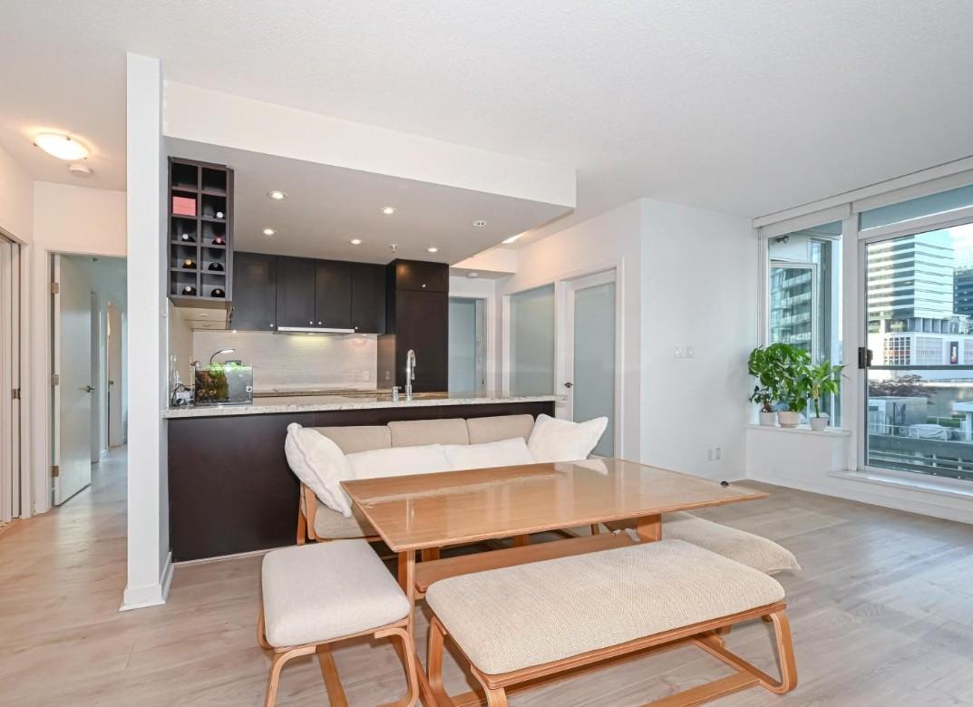 821 Cambie St #802 - Photo 3 of 16