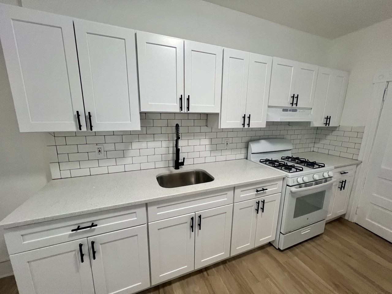 312 N Reservoir St 1st Fl #1stFL - Photo 7 of 14