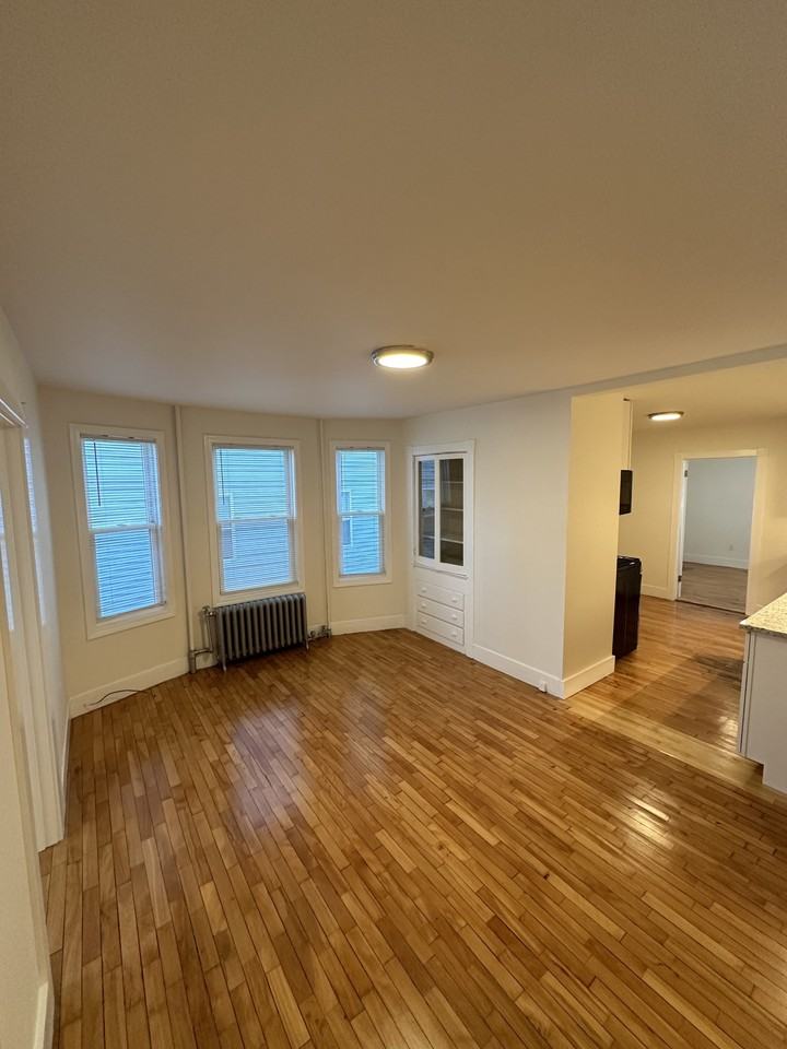 525 Washington Ave #525-1 - Photo 4 of 9