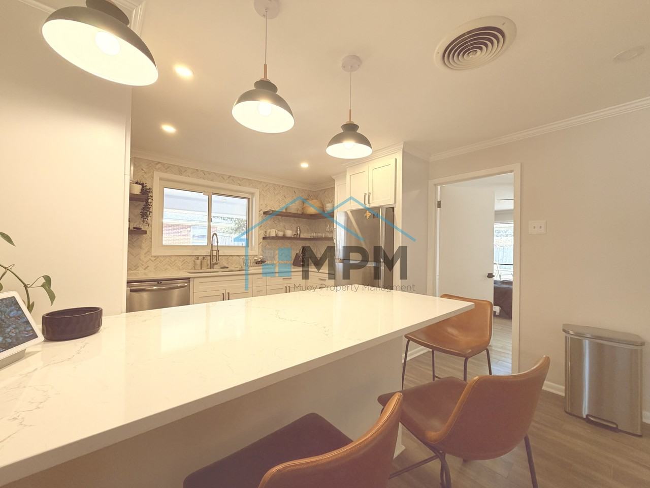 1706 Lexington Ave #1 - Photo 3 of 17