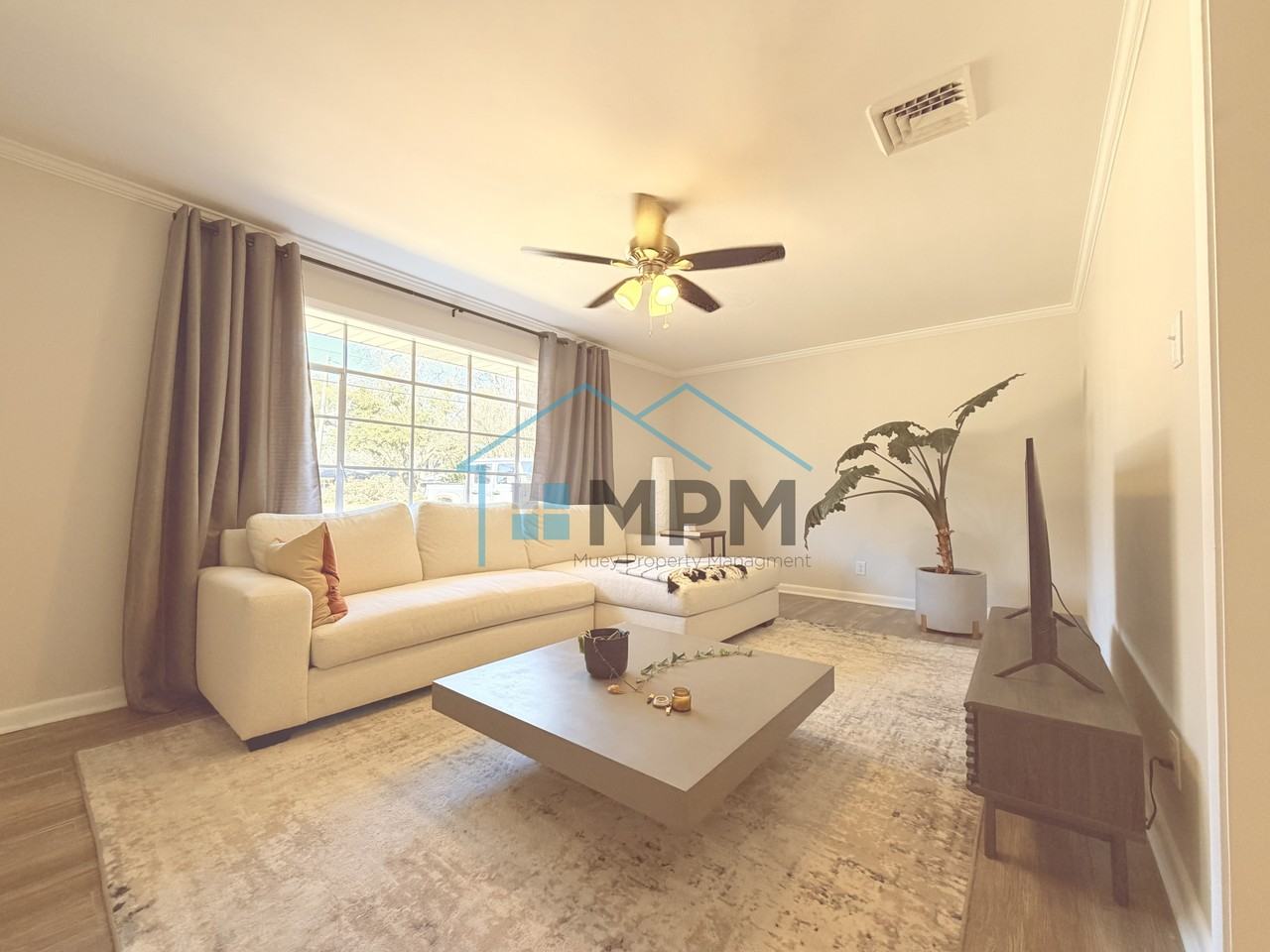 1706 Lexington Ave #1 - Photo 4 of 17