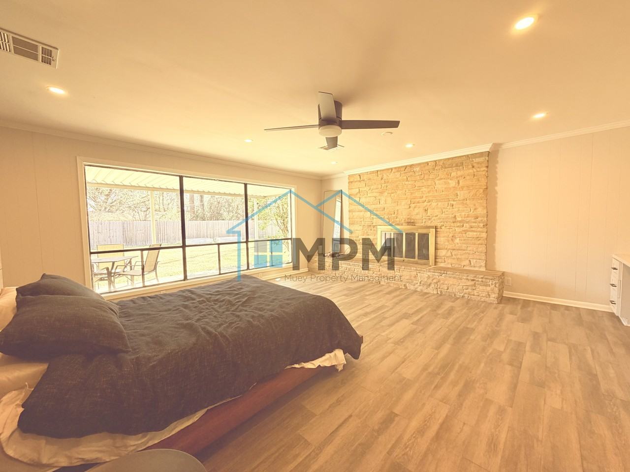 1706 Lexington Ave #1 - Photo 5 of 17