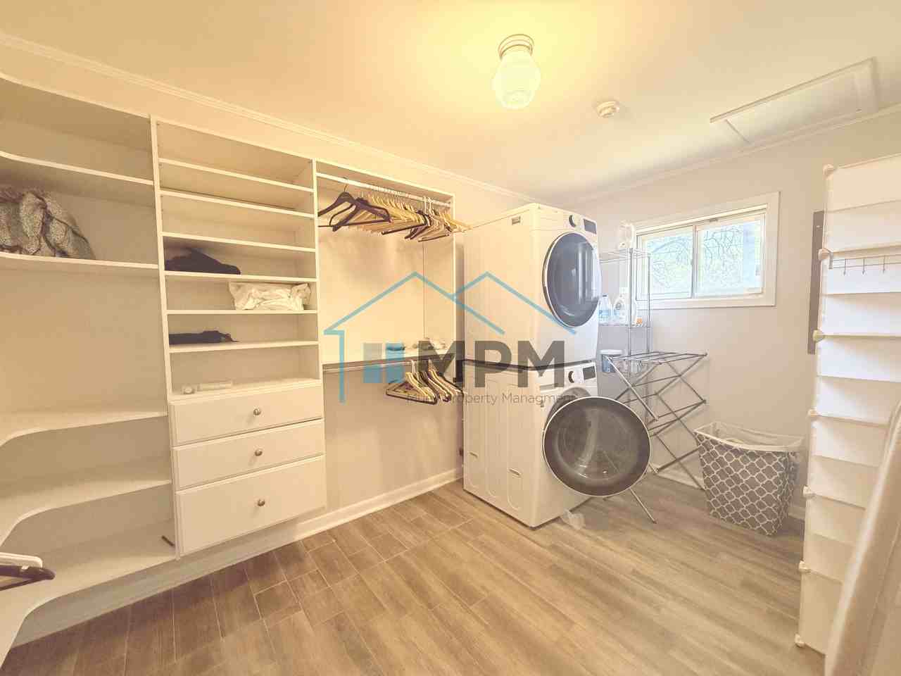 1706 Lexington Ave #1 - Photo 6 of 17