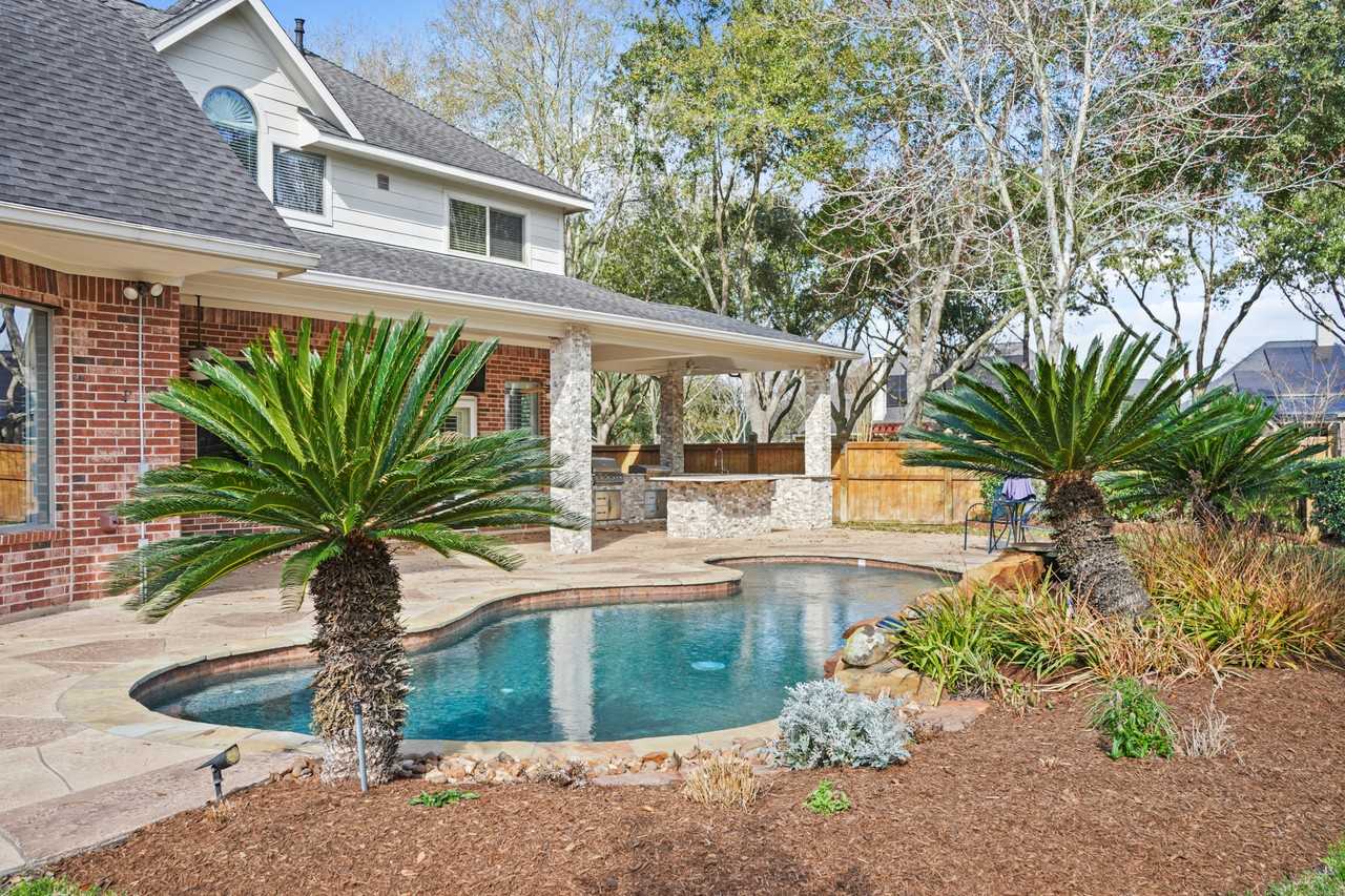 6403 Middlelake Ct #1 - Photo 3 of 35