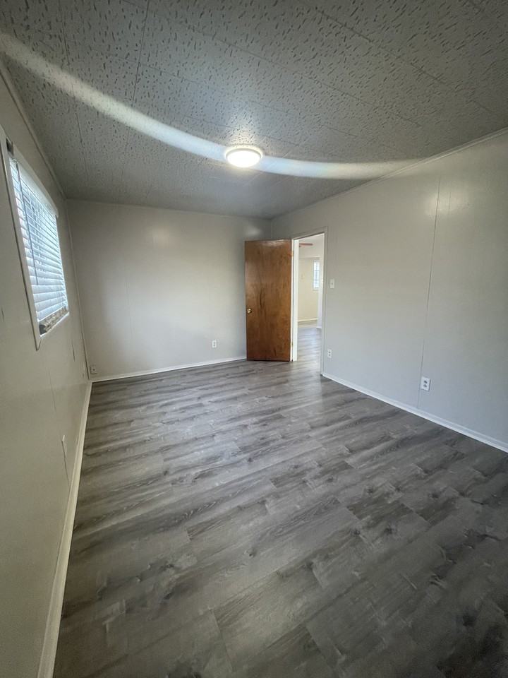 10429 Ralph Ave Ne #1 - Photo 6 of 14