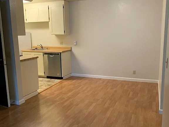 3205 Golden Oaks Ln #3205 - Photo 5 of 12