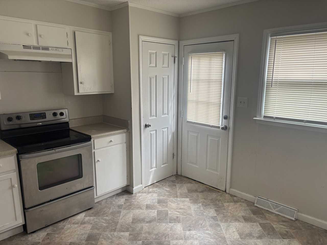 3048 Marigold Ln #1 - Photo 3 of 10