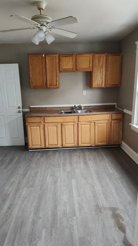 12702 Parkhill Ave #UP - Photo 4 of 6