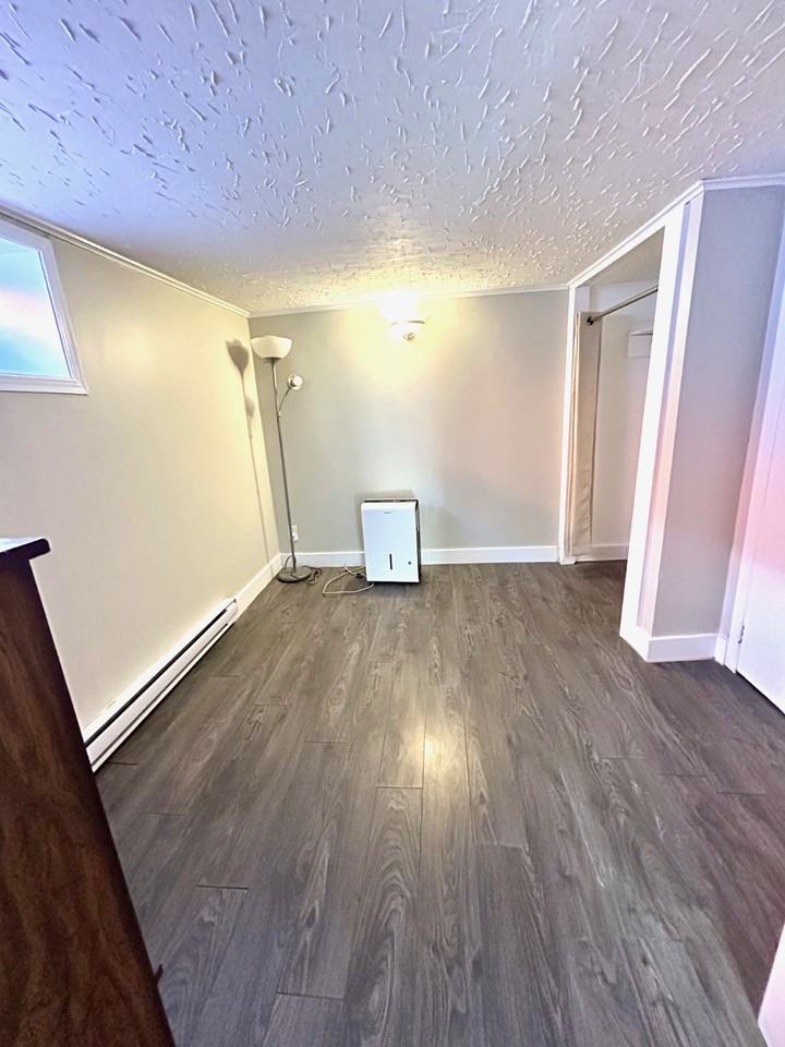 24 Goodridge St #A - Photo 4 of 7