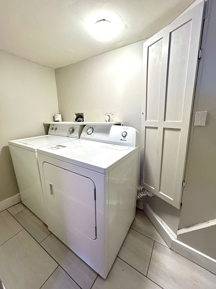 24 Goodridge St #A - Photo 7 of 7